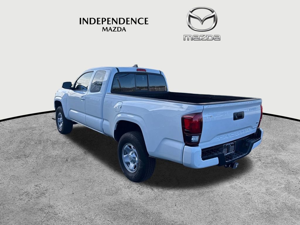Used 2023 Toyota Tacoma SR RWD image 5