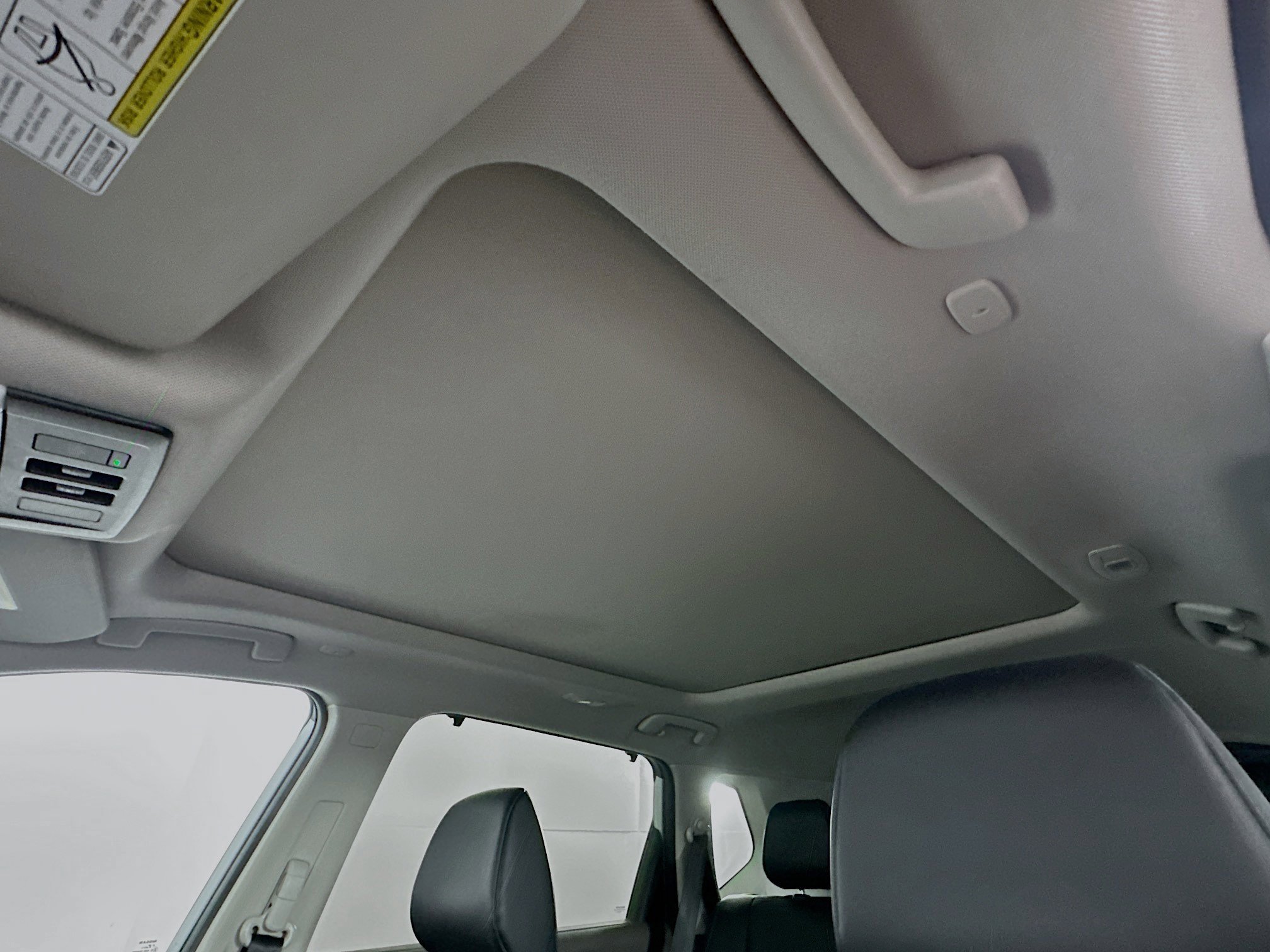 Used 2023 Nissan Rogue SV w/ SV Premium Package image 25