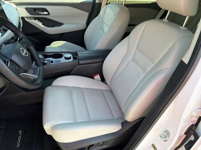 Certified 2025 Nissan Rogue SL AWD/4WD image 16