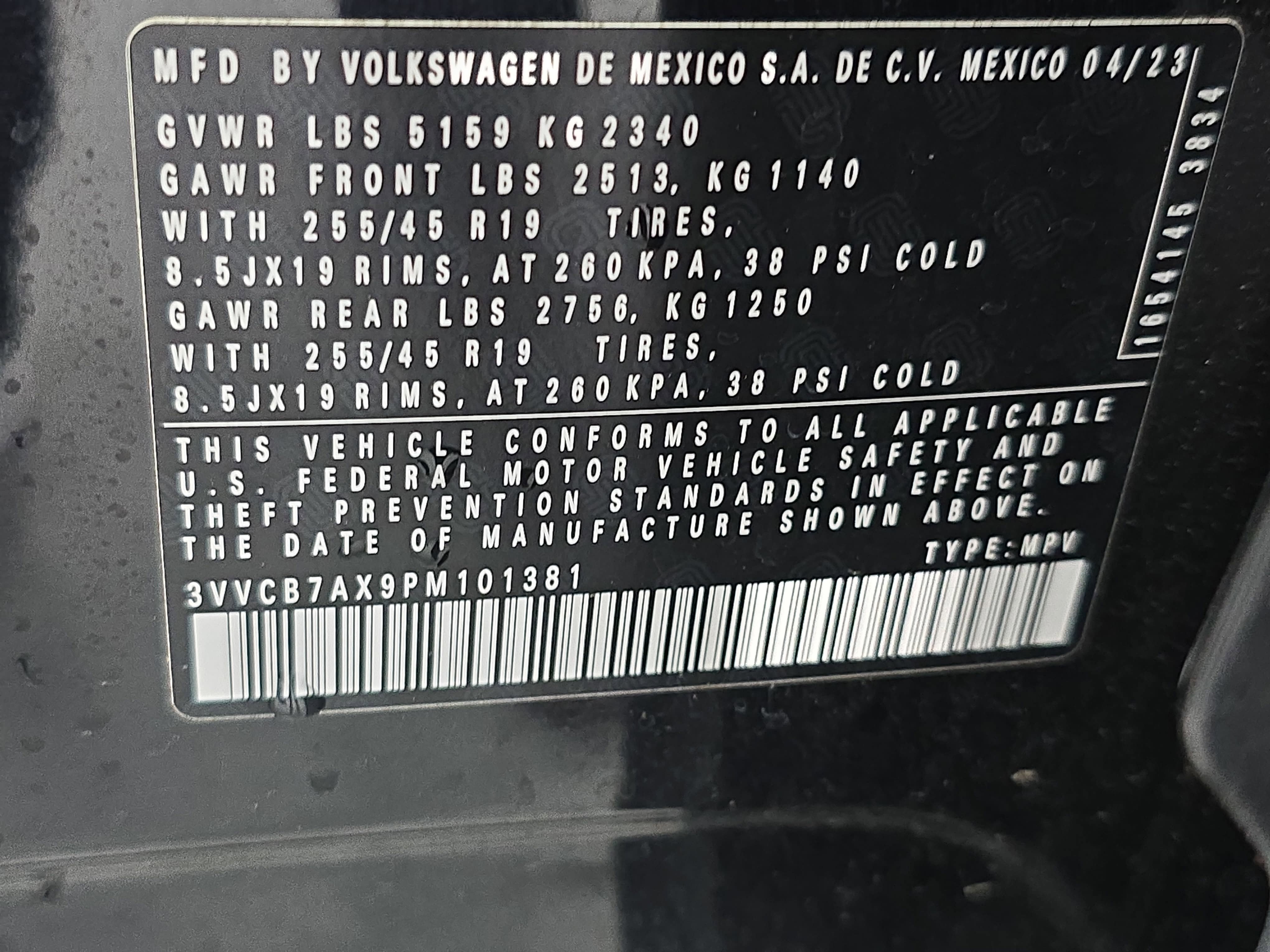 Used 2023 Volkswagen Tiguan SE R-Line FWD image 36
