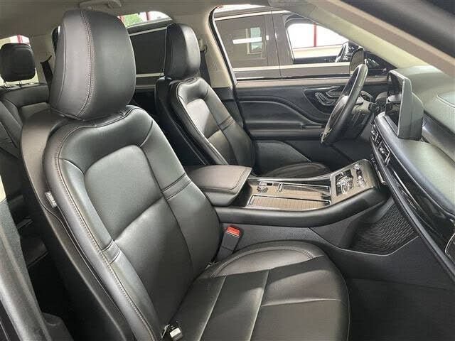 Used 2023 Lincoln Aviator AWD image 21