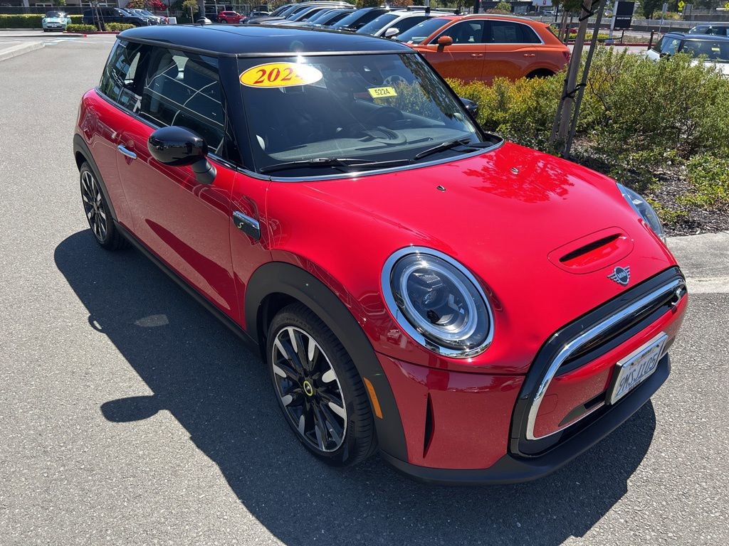 Used 2024 MINI Cooper SE FWD image 7