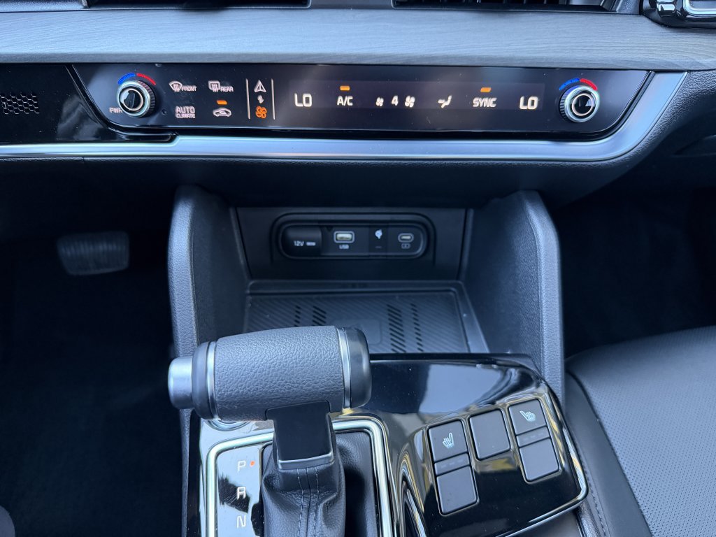 Used 2025 Kia Sportage X-Line w/ Premium Package image 22
