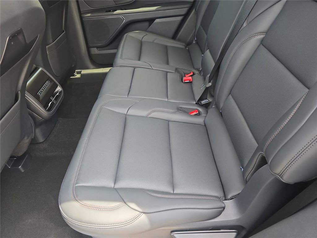 New 2026 Lincoln Nautilus Premier AWD/4WD image 12