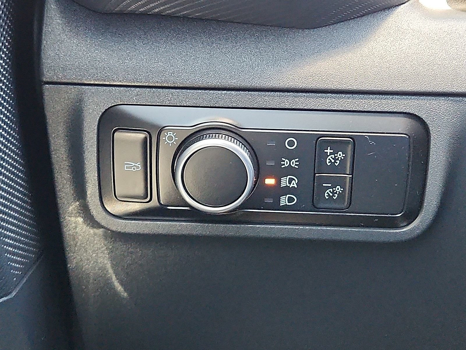 Used 2024 Ford Mustang EcoBoost image 14