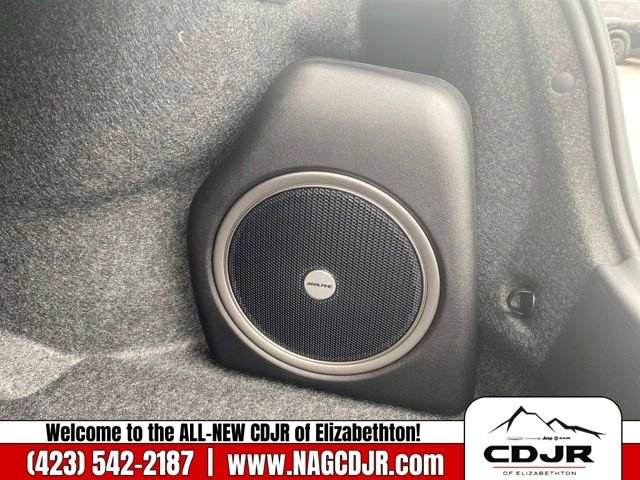 New 2023 Chrysler 300 S w/ Comfort Group image 8