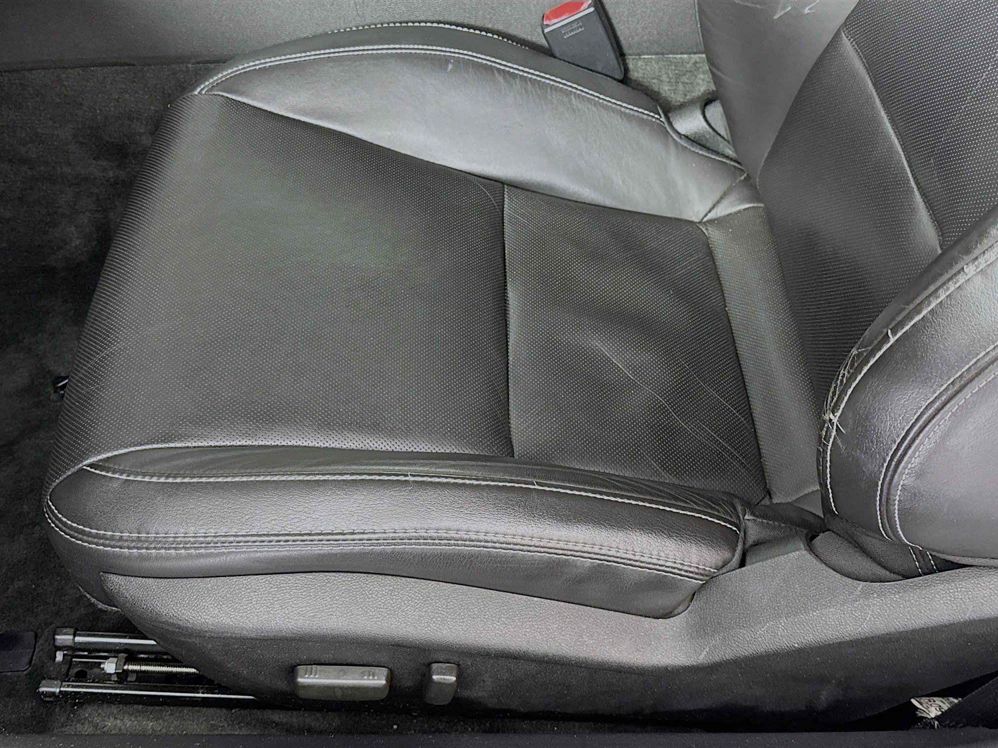 Used 2010 Chevrolet Camaro LT image 18