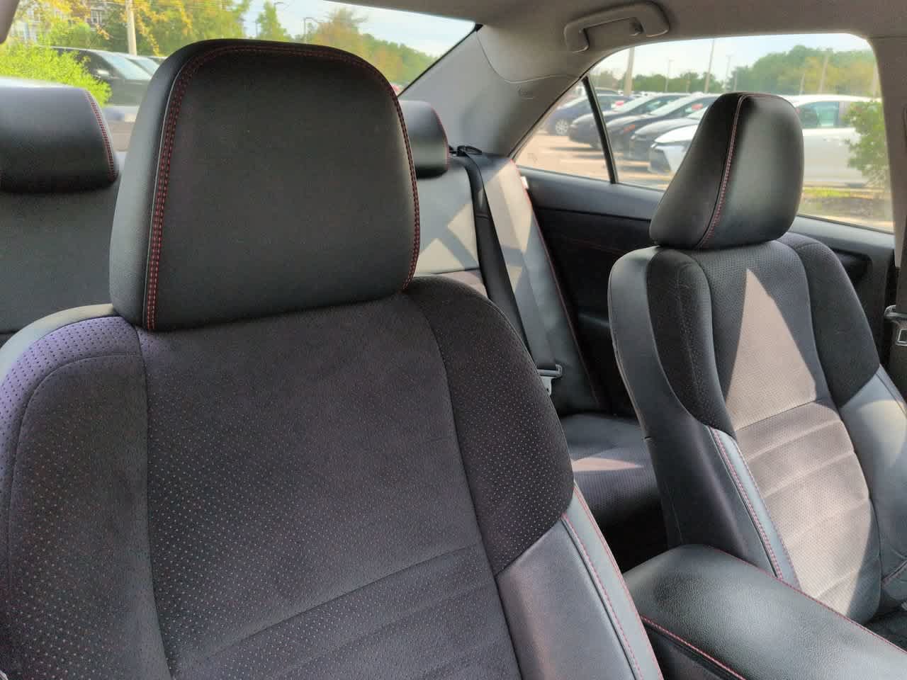 Used 2015 Toyota Camry XSE FWD image 7