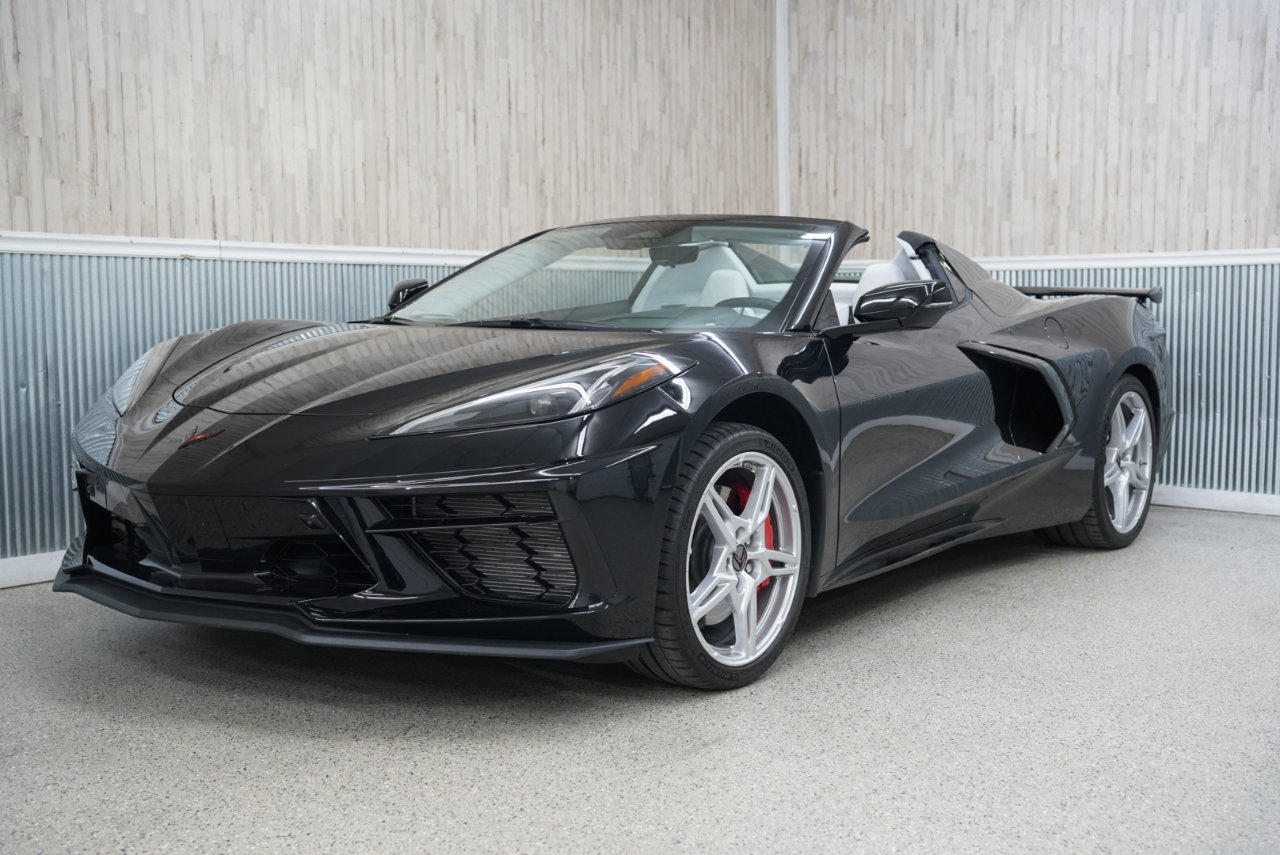 Used 2025 Chevrolet Corvette Stingray Premium Conv w/ Z51 Performance Package image 4