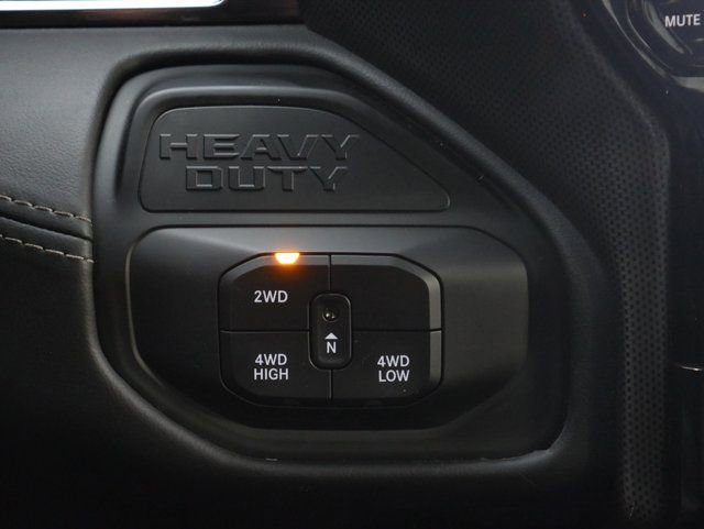Used 2025 RAM 3500 Limited AWD/4WD image 23