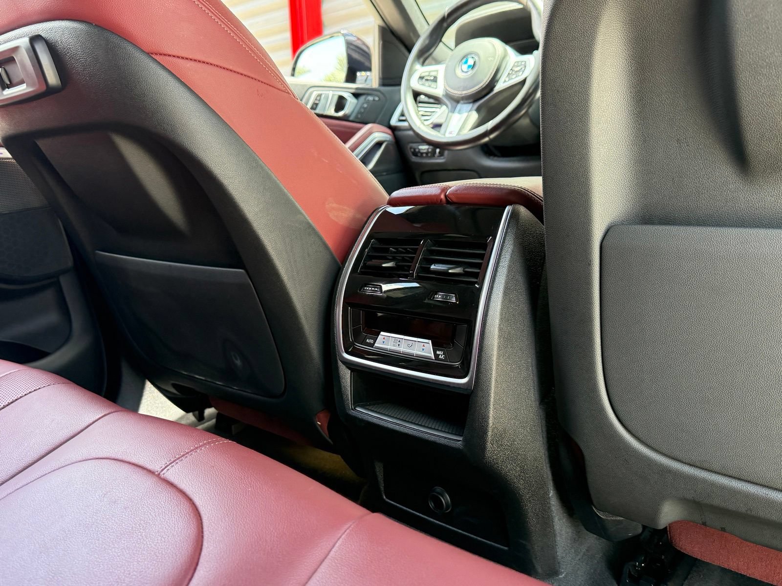 Used 2021 BMW X6 sDrive40i w/ M Sport Package RWD image 23