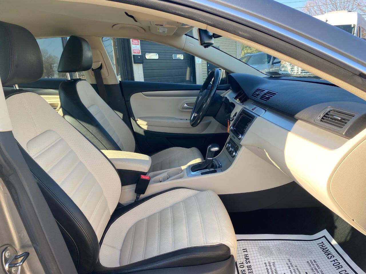 Used 2011 Volkswagen CC Sport image 29