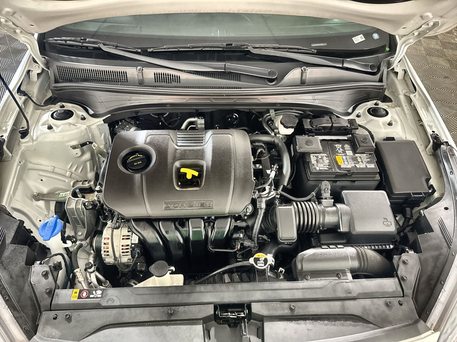 Used 2024 Kia Forte LXS FWD image 27
