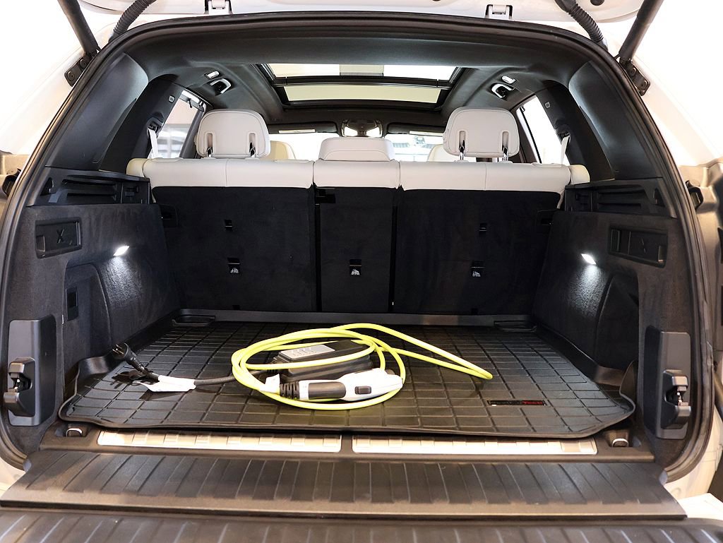 Used 2023 BMW X5 xDrive45e w/ Executive Package image 53