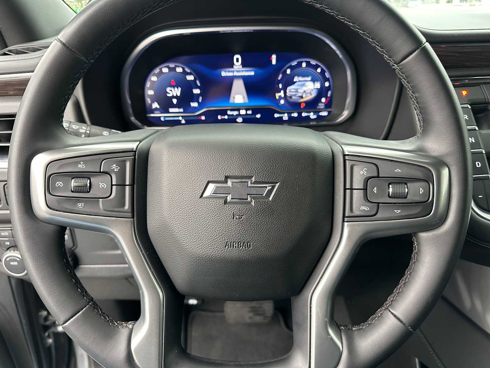 Used 2023 Chevrolet Tahoe Z71 image 24