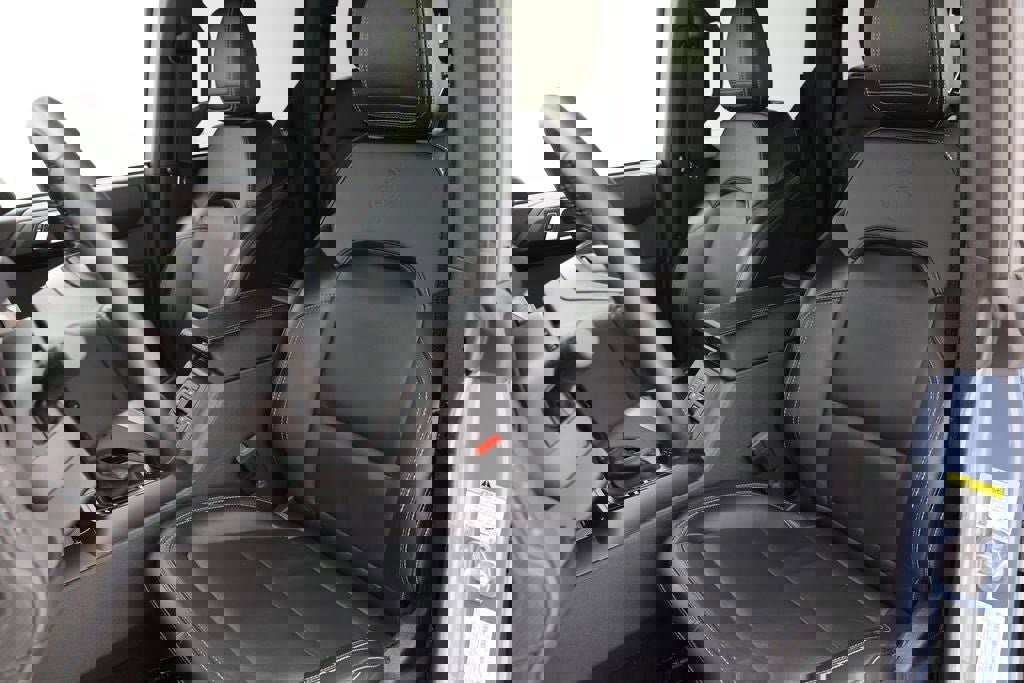 Used 2025 Ford Bronco Outer Banks image 16