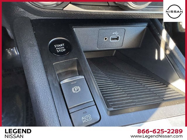 Used 2025 Nissan Kicks S AWD/4WD image 28