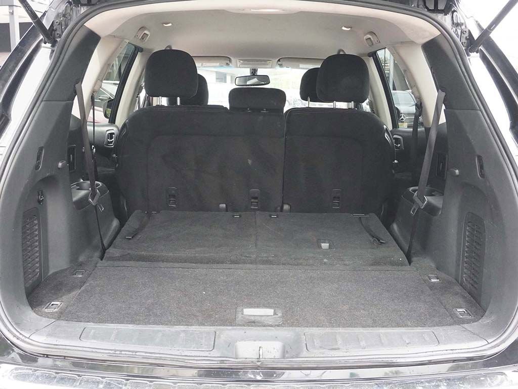 Used 2016 Nissan Pathfinder SV w/ Trailer Tow Package AWD/4WD image 16