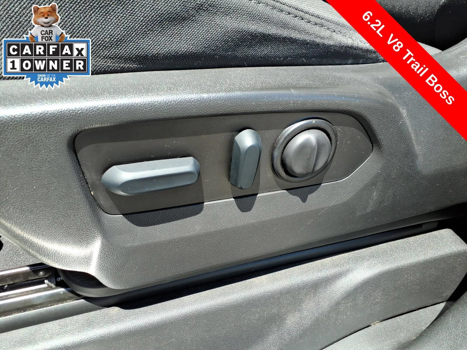 Used 2022 Chevrolet Silverado 1500 LT Trail Boss w/ Bed Protection Package AWD/4WD image 19