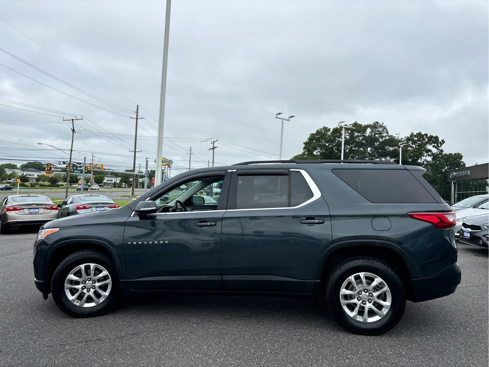 Certified 2019 Chevrolet Traverse LT w/ LPO, Floor Liner Package AWD/4WD image 6
