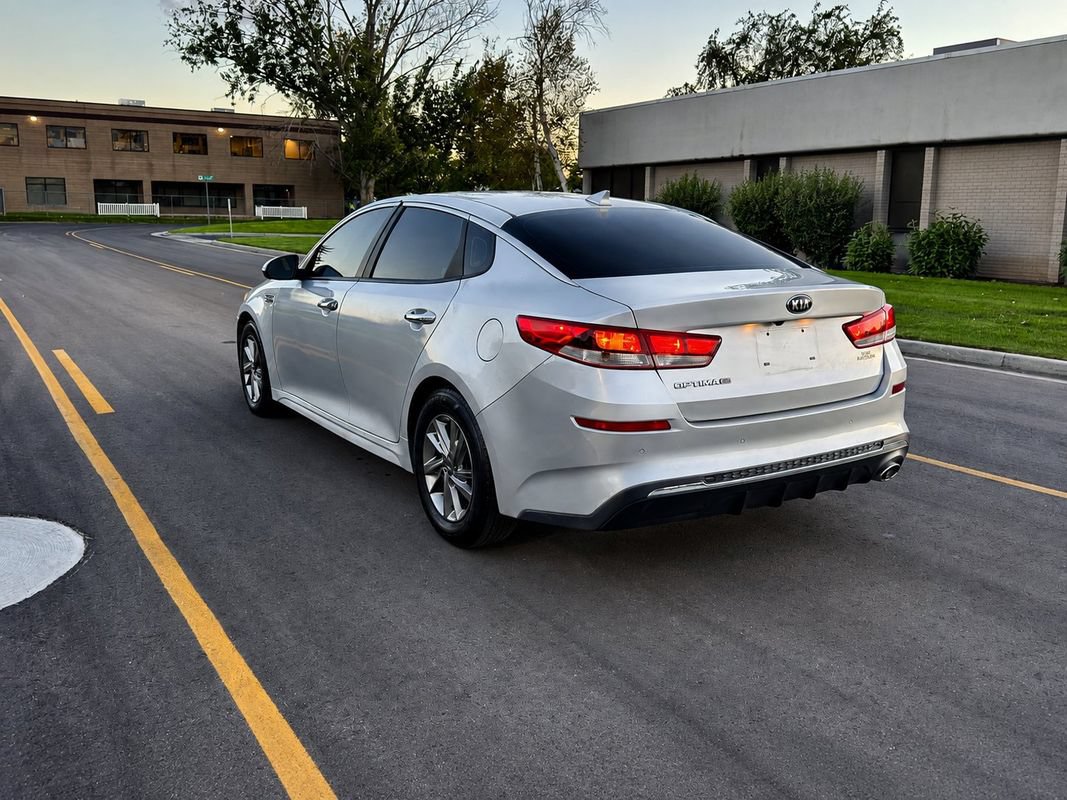 Used 2019 Kia Optima LX FWD image 3
