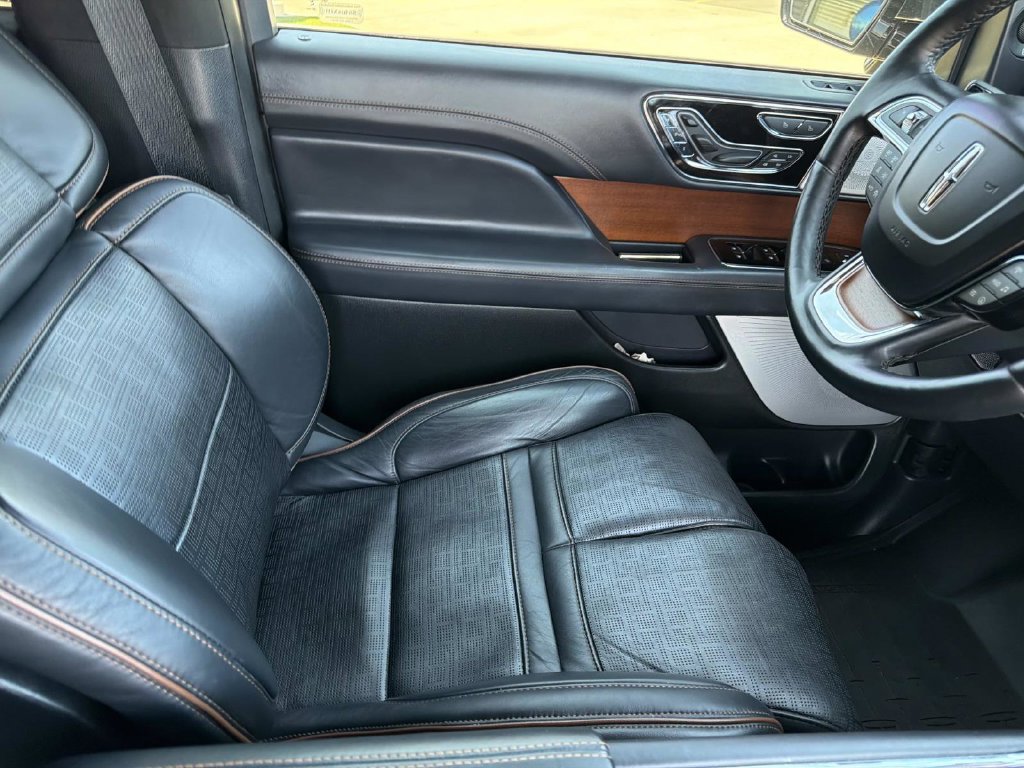 Certified 2024 Lincoln Navigator L Black Label AWD/4WD image 13
