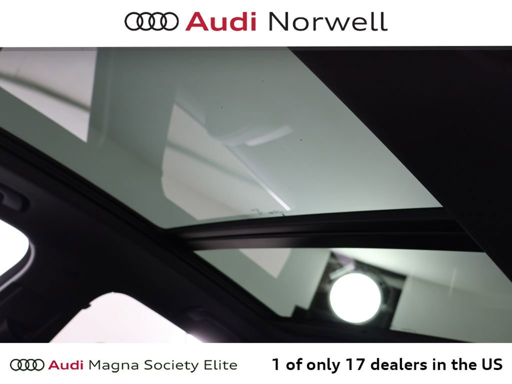 Used 2023 Audi Q3 2.0T Premium w/ Convenience Package AWD/4WD image 9
