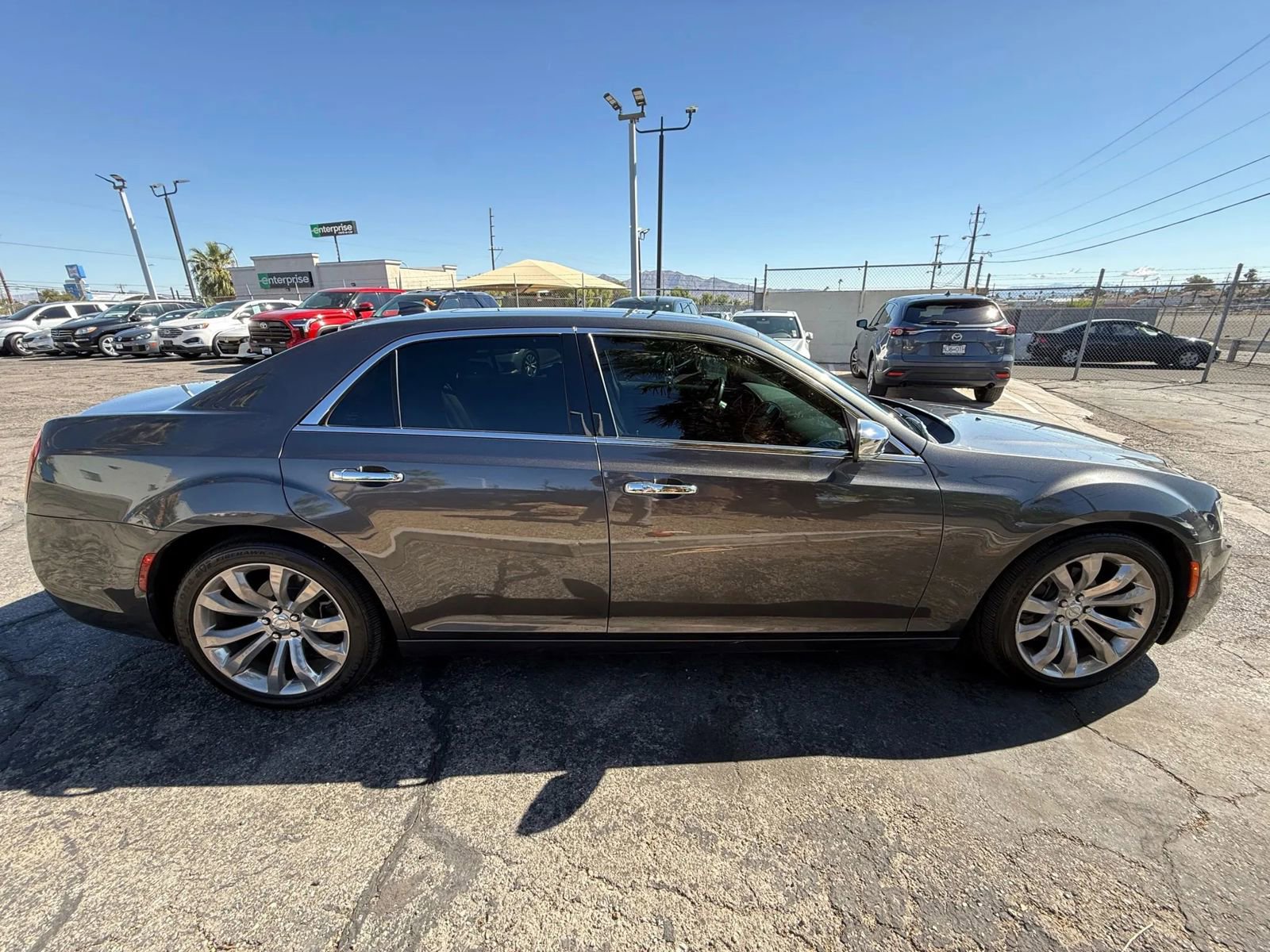 Used 2019 Chrysler 300 Limited w/ Safetytec Plus Group image 6