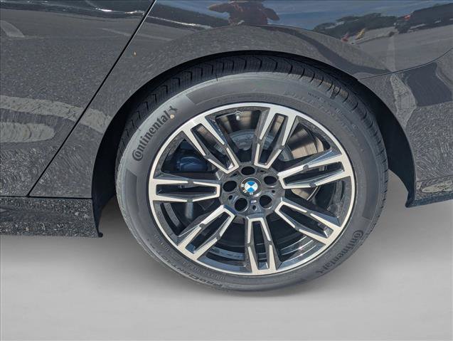 New 2027 BMW 550e xDrive w/ Executive Package AWD/4WD image 9