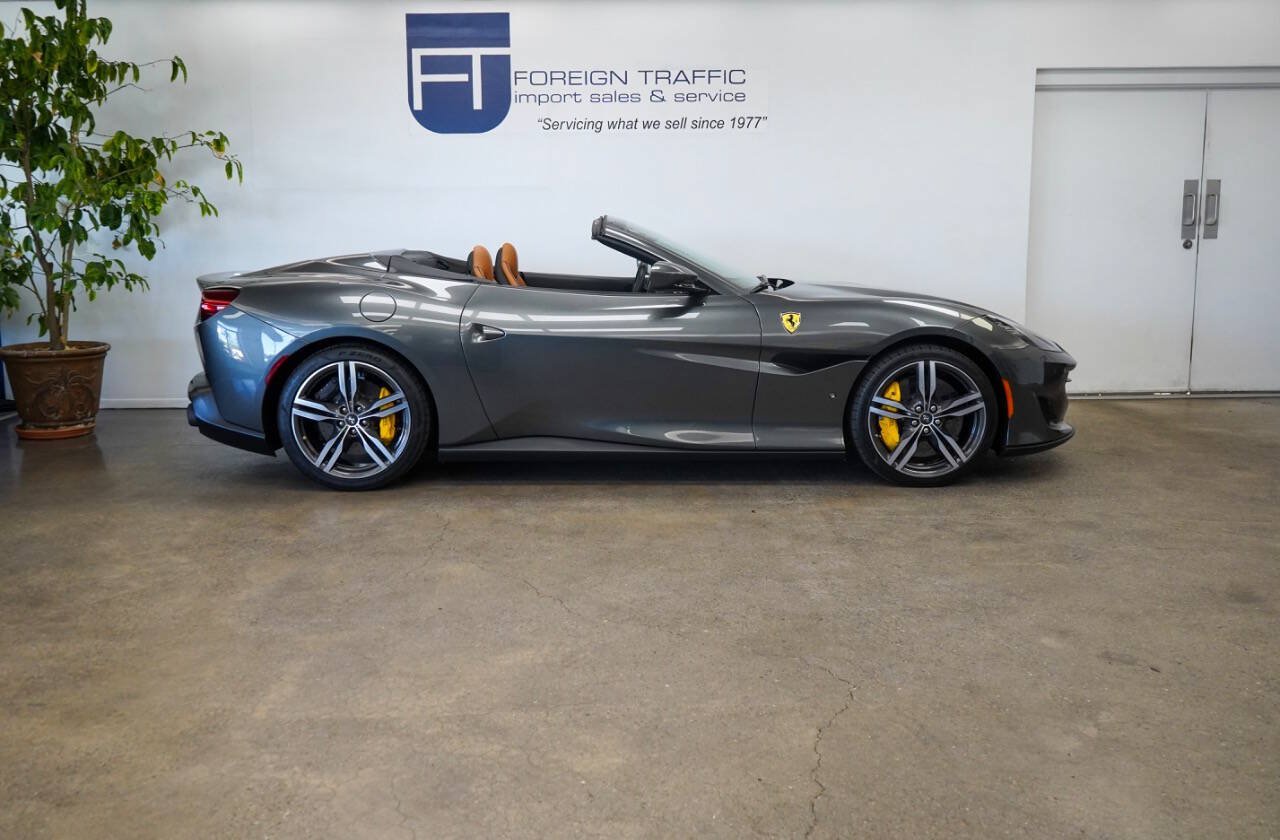 Used 2019 Ferrari Portofino RWD image 21