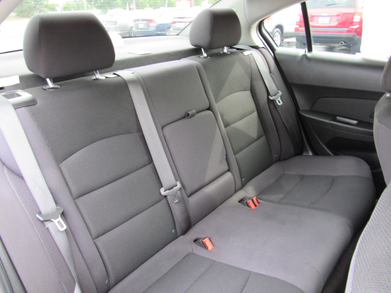 Used 2015 Chevrolet Cruze LT image 25