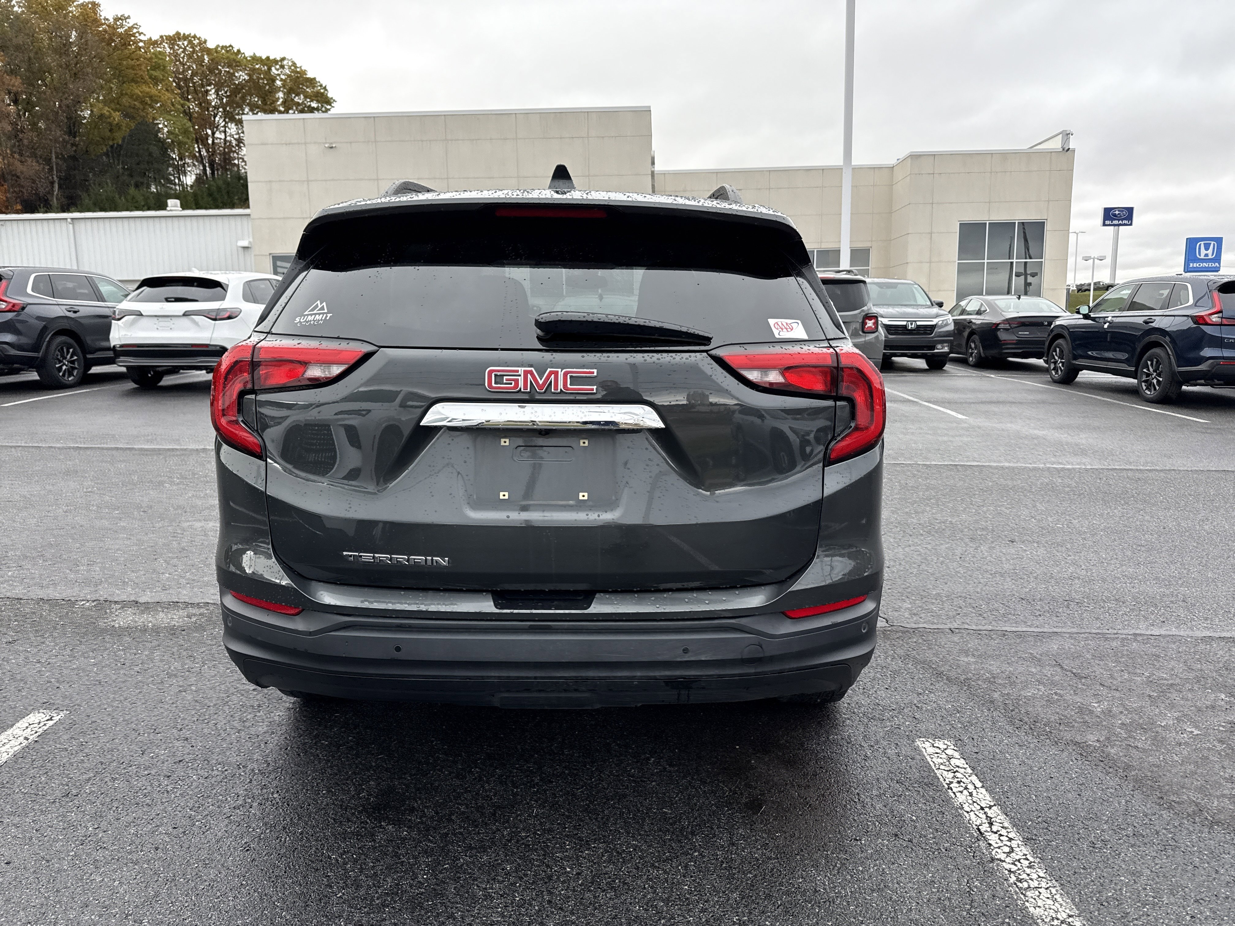 Used 2018 GMC Terrain SLE w/ Driver Convenience Package image 4