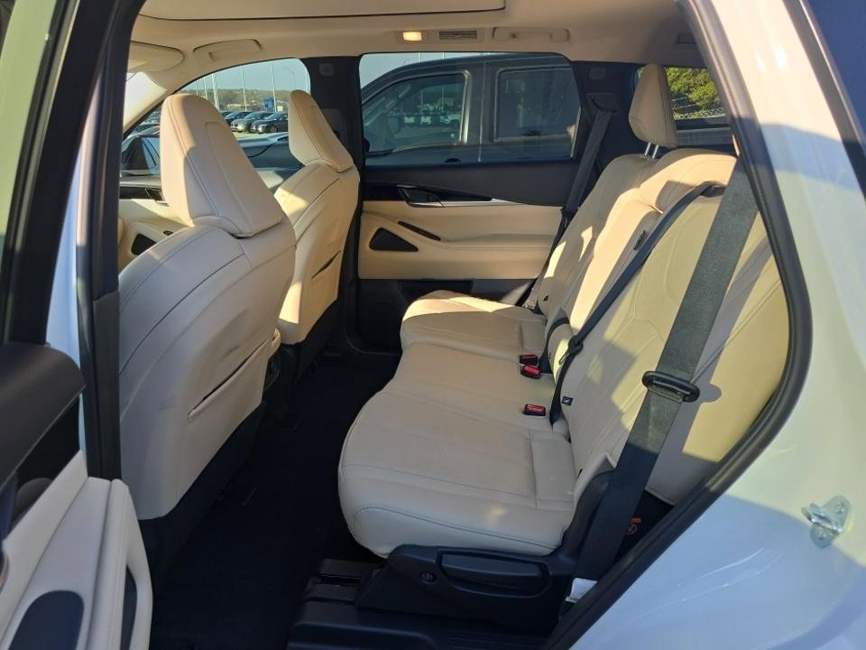 Certified 2023 INFINITI QX60 Pure image 8