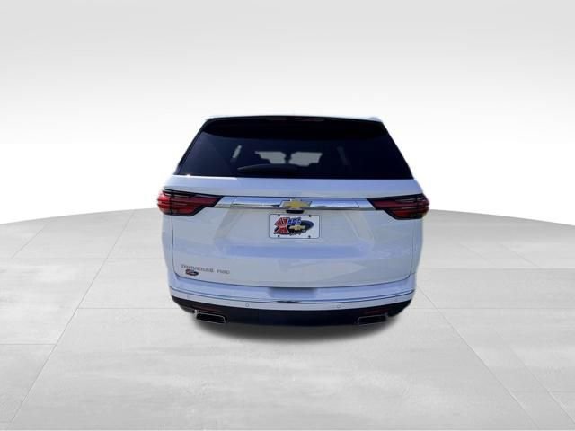 Used 2023 Chevrolet Traverse High Country AWD/4WD image 5