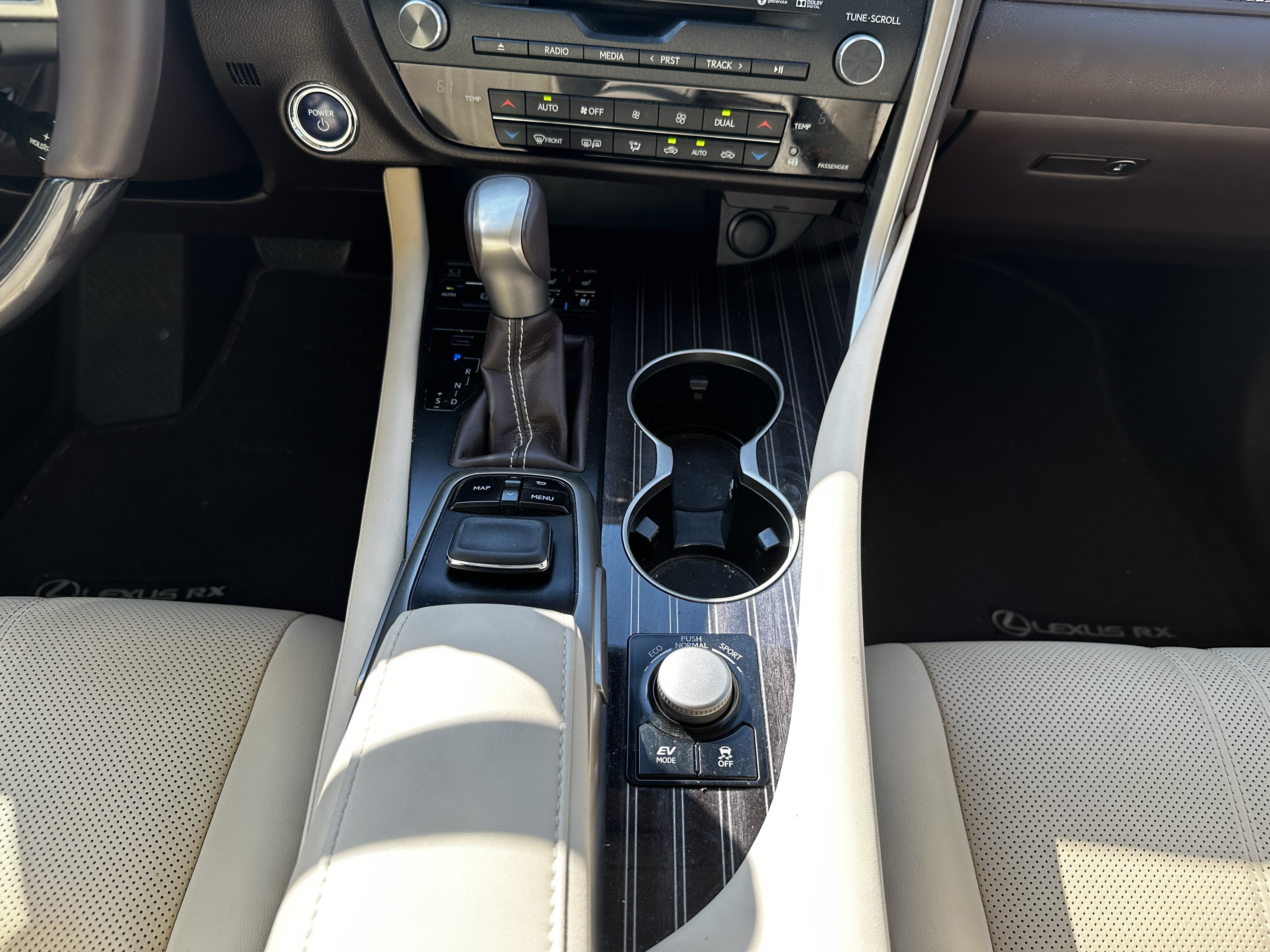 Used 2019 Lexus RX 450h AWD w/ Luxury Package image 19