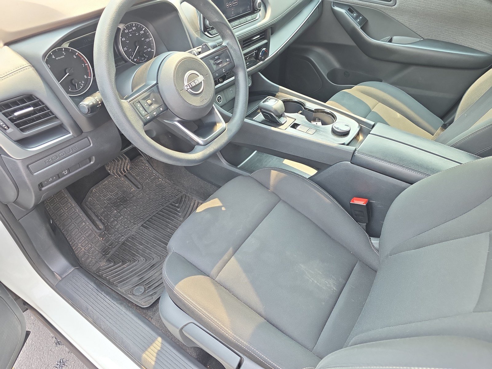 Used 2023 Nissan Rogue S AWD/4WD image 11