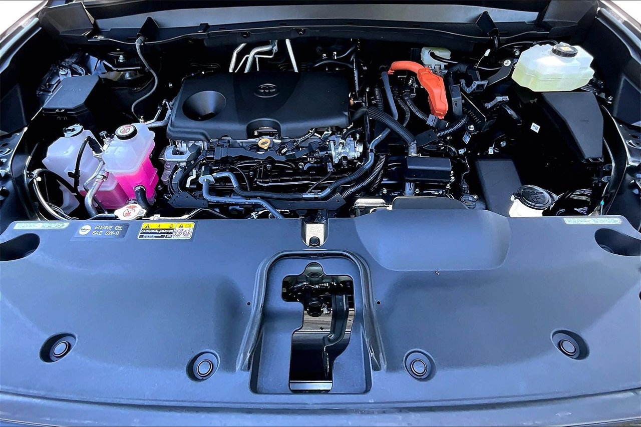 Used 2025 Toyota Grand Highlander AWD Hybrid image 27