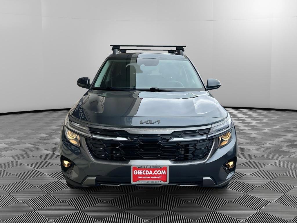 Certified 2025 Kia Seltos X-Line AWD/4WD image 3