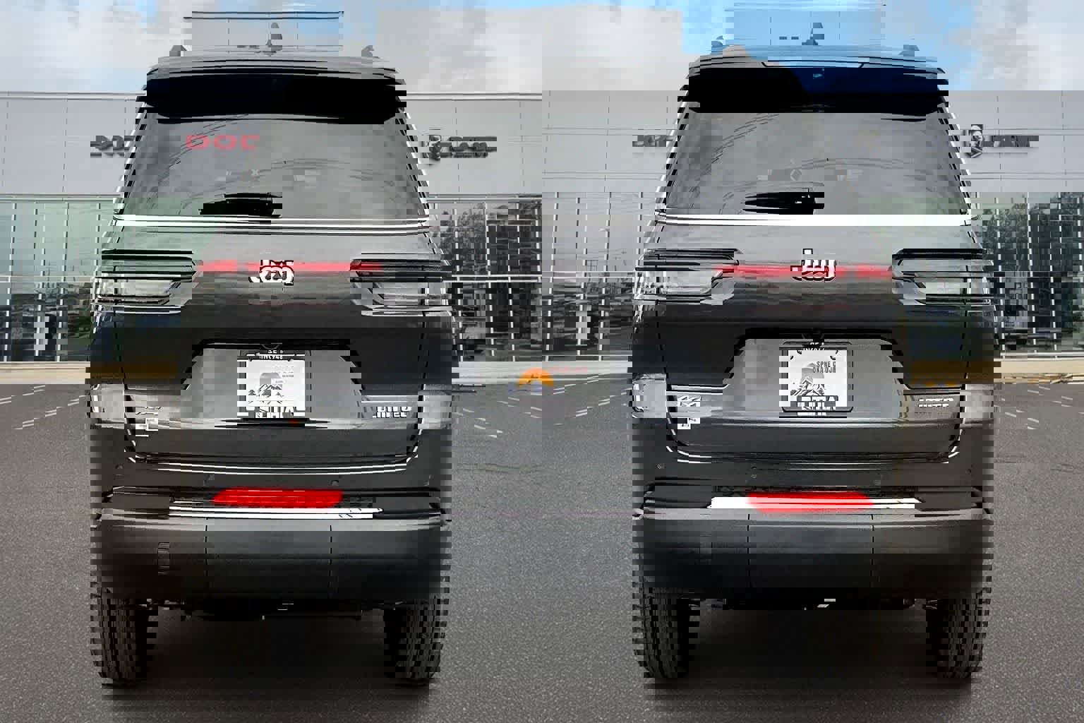 New 2025 Jeep Grand Cherokee L Limited w/ Luxury Tech Group II image 5