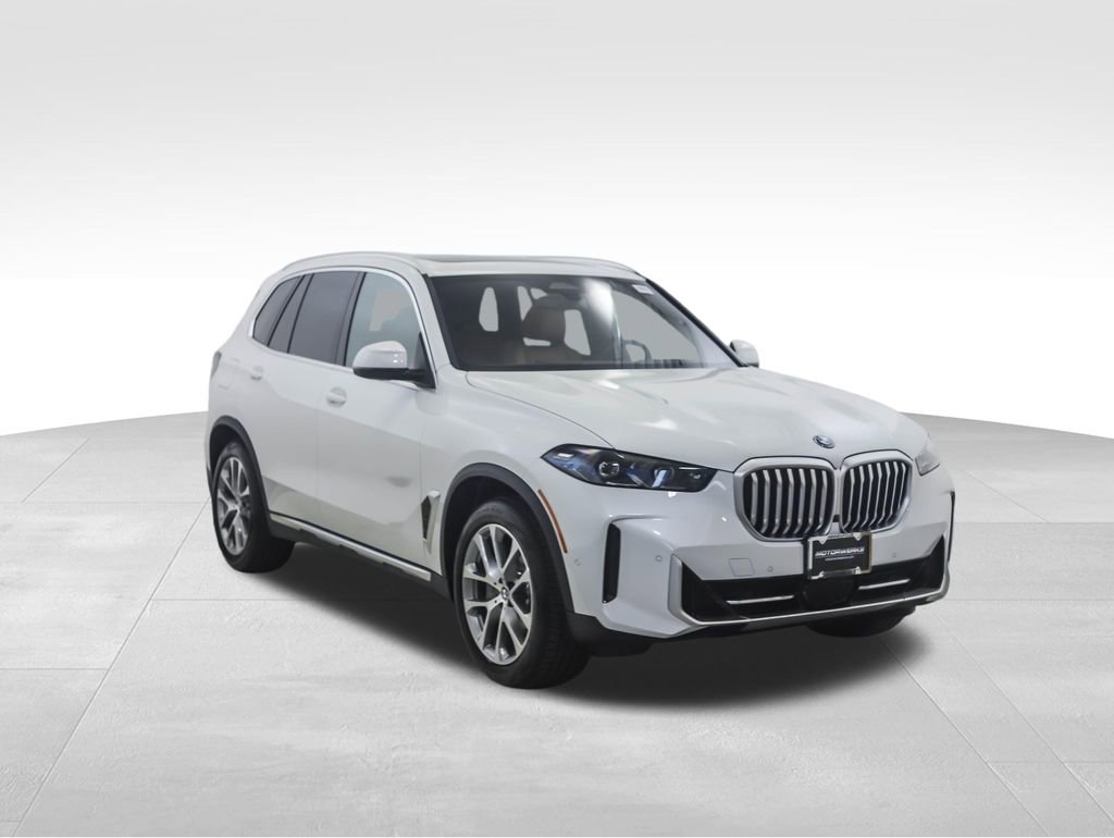 Used 2026 BMW X5 xDrive50e w/ Executive Package image 7