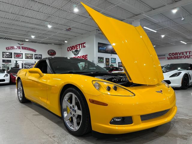 Used 2005 Chevrolet Corvette Coupe w/ Preferred Equipment Group RWD image 26