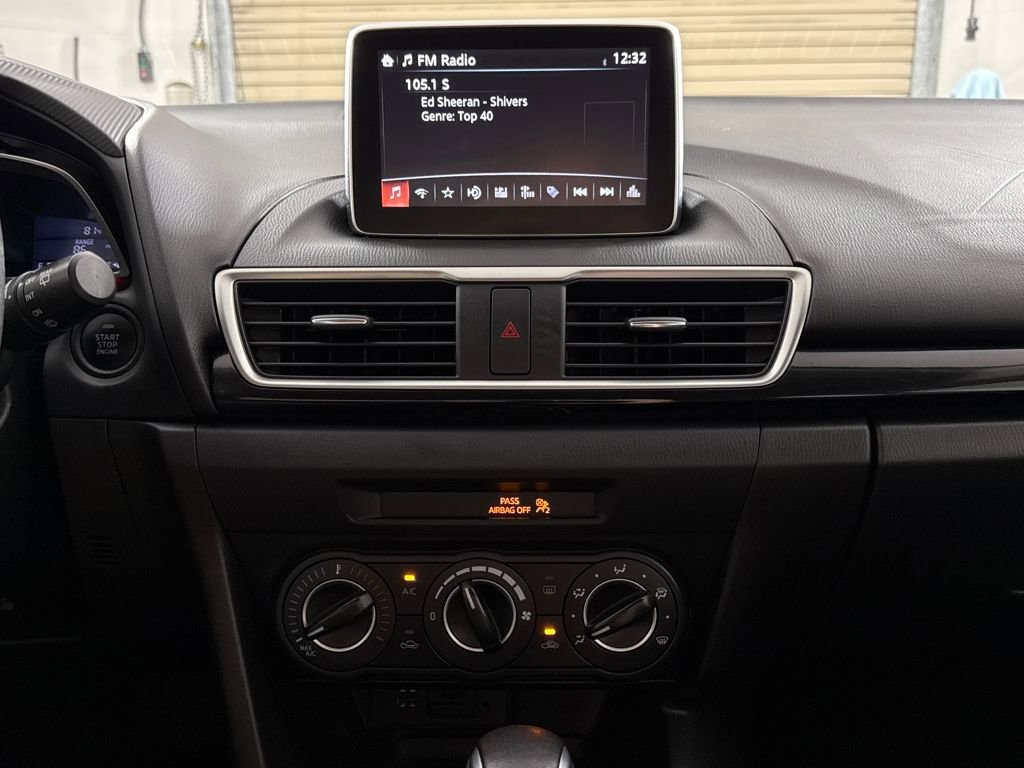 Used 2016 MAZDA MAZDA3 i Touring image 15