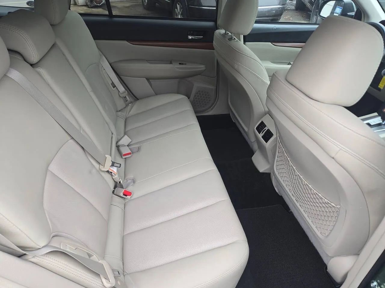 Used 2014 Subaru Outback 2.5i Limited w/ Moonroof Package image 28