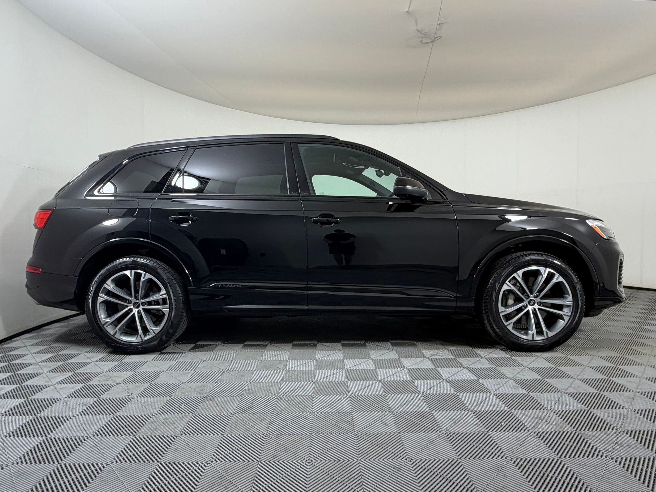 Used 2026 Audi Q7 2.0T Premium AWD/4WD image 8