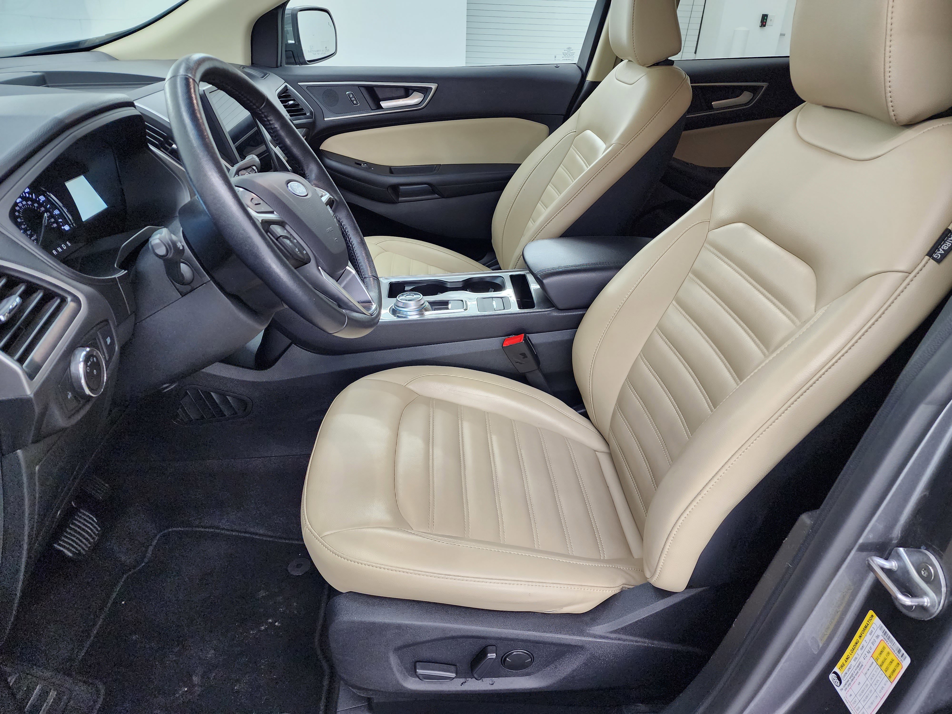 Used 2024 Ford Edge SEL image 8