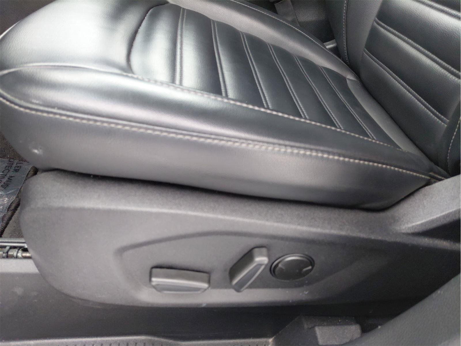 Used 2024 Ford Edge SEL image 27