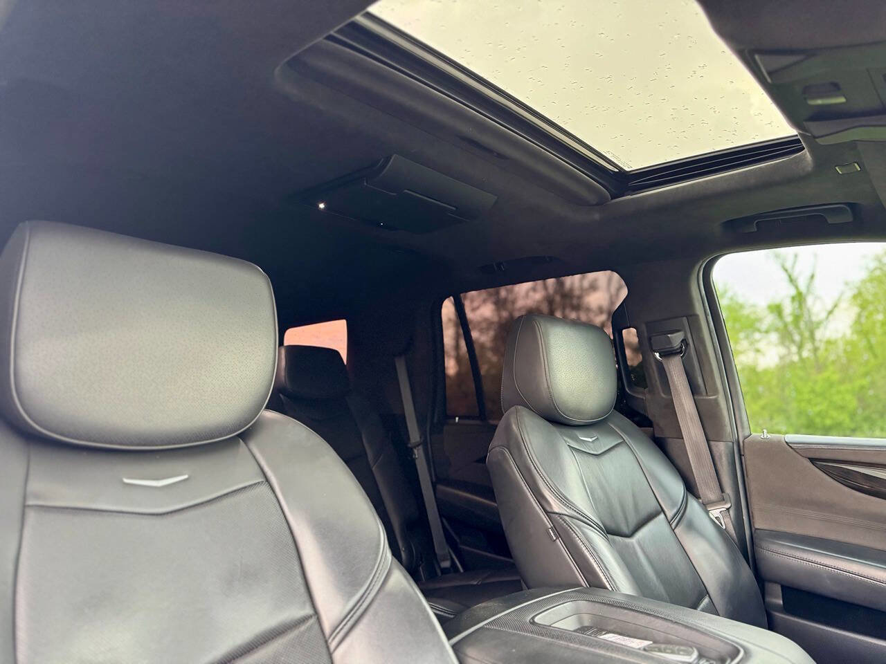 Used 2018 Cadillac Escalade Platinum image 13