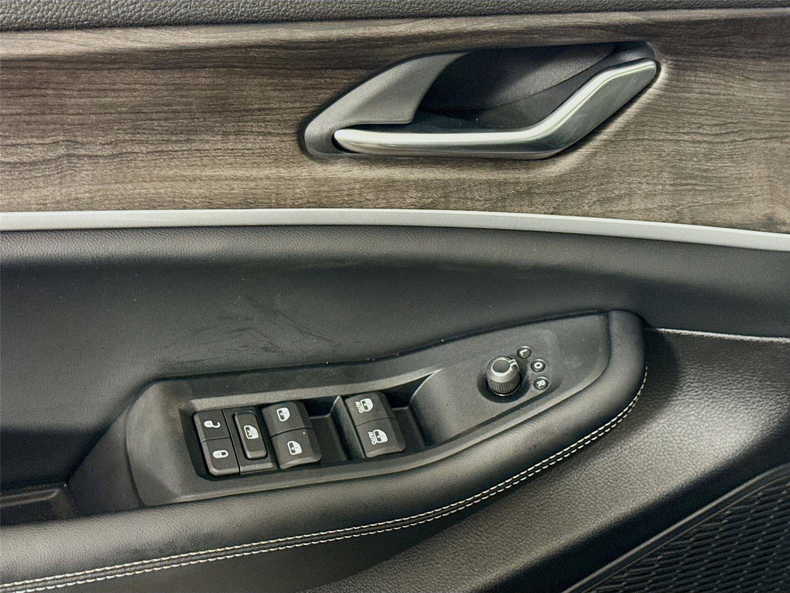 New 2026 Jeep Grand Cherokee L 4WD image 12