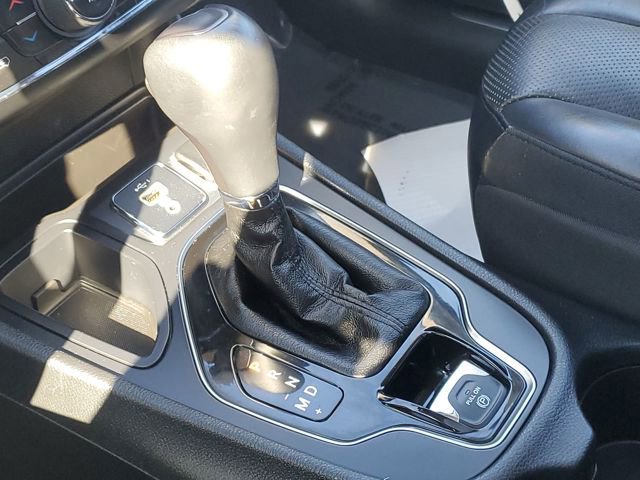 Used 2019 Jeep Cherokee Limited image 22