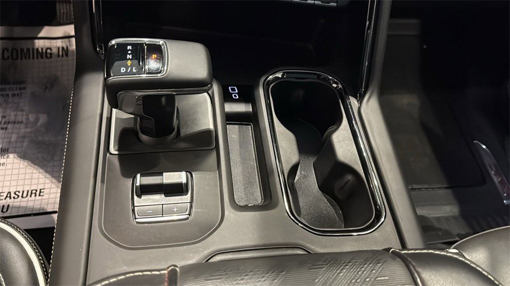 Used 2024 GMC Sierra 1500 AT4X image 29